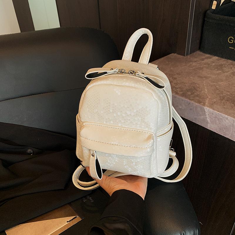 

Textured double shoulder small bag women s new fashion versatile schoolbag high-end travel small backpack белый