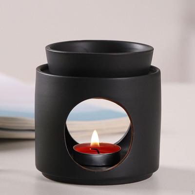 Elegancki palnik na olejki eteryczne do wystroju domu i aromaterapii