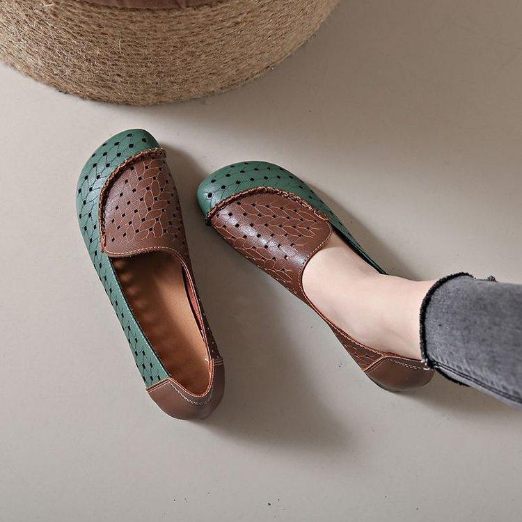 Mom hole sandals hollow women's shoes soft-soled single shoes bag head middle-aged and elderly flat-soled comfortable summer new small leather shoes
