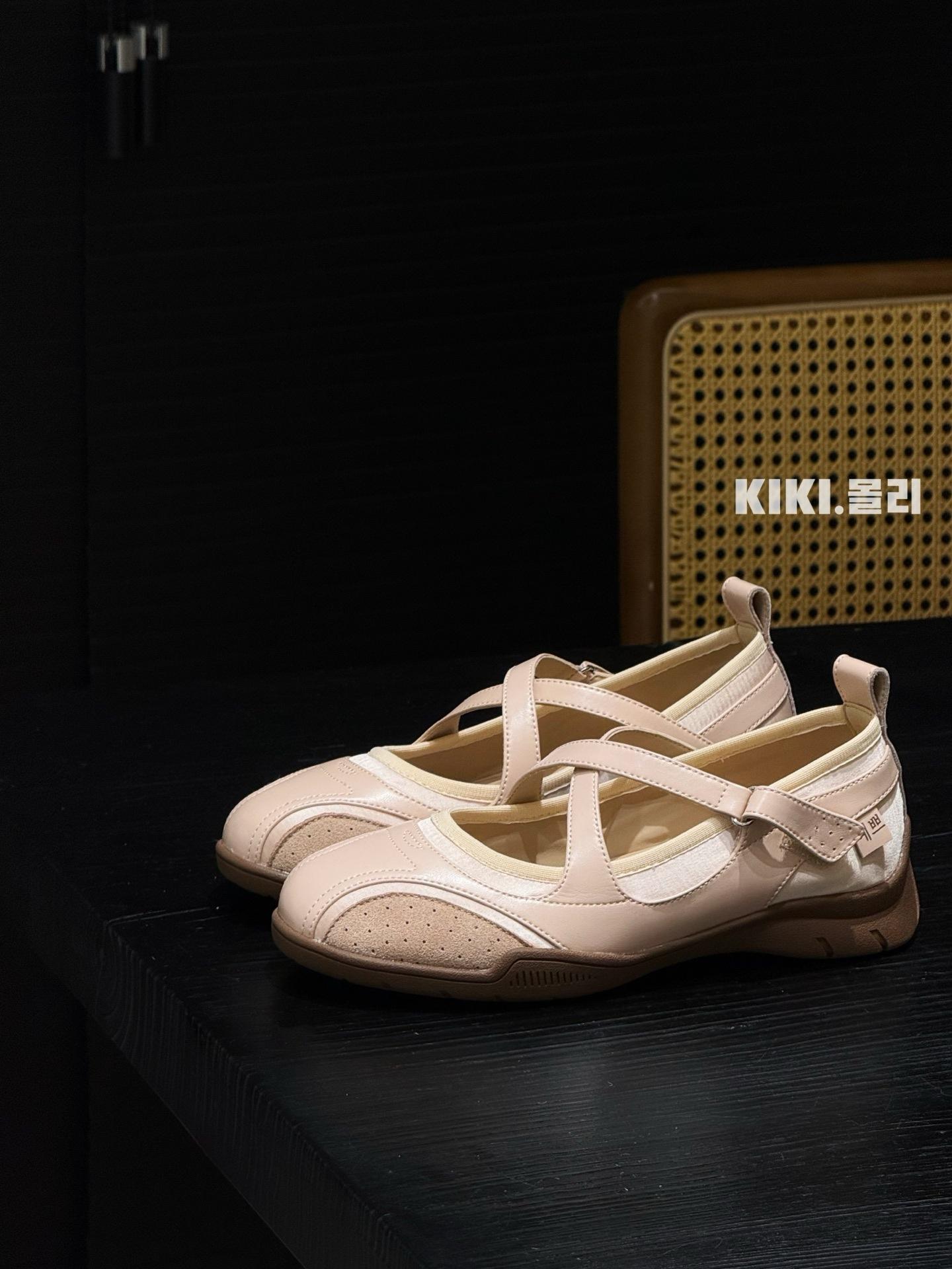 

Ретро туфли Мэри Джейн 2025 лето новые на толстой подошве нишевые балетного стиля увеличивающие рост с мелким вырезом кожаные повседневные одинарные туфли женские 39 розовый