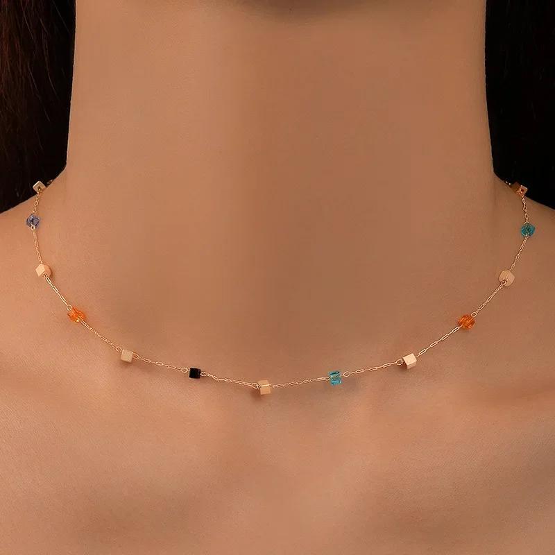 Temperament Fashion Green Stone Beaded Pendant Necklace for Women Simple Korea Fashion Collarbone Chain Jewelry Accessories Gift