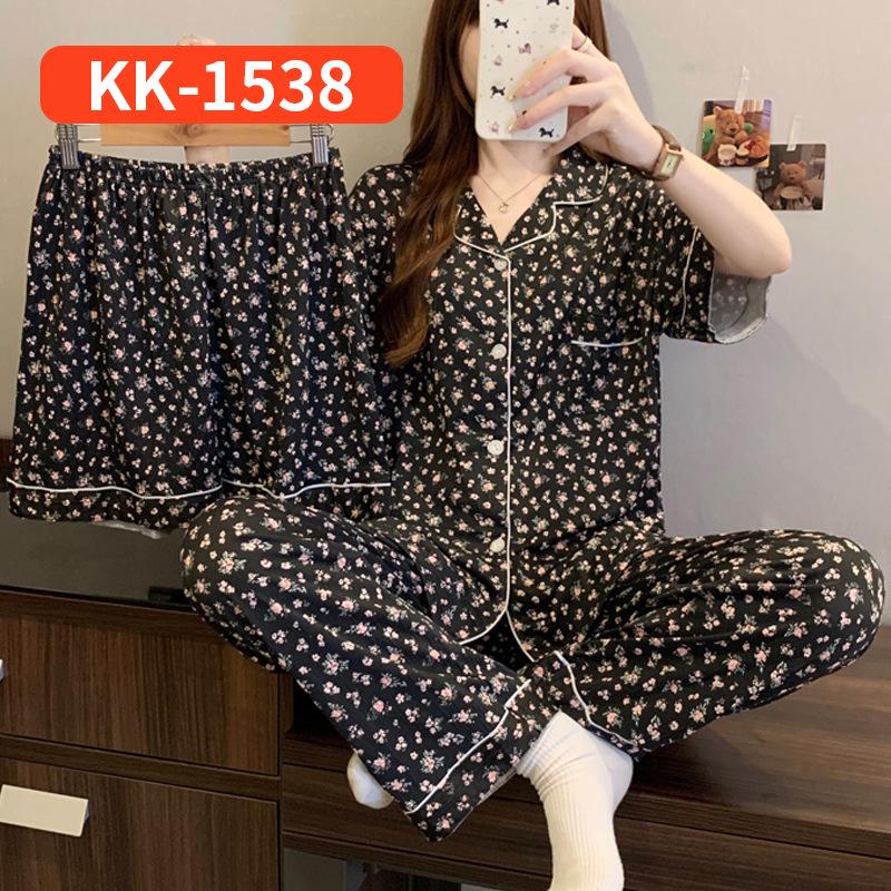 Sweet Striped Bow Print Korean Style Crinkle Pajamas Set for Women - Three-Piece, Short Sleeve Homewear.