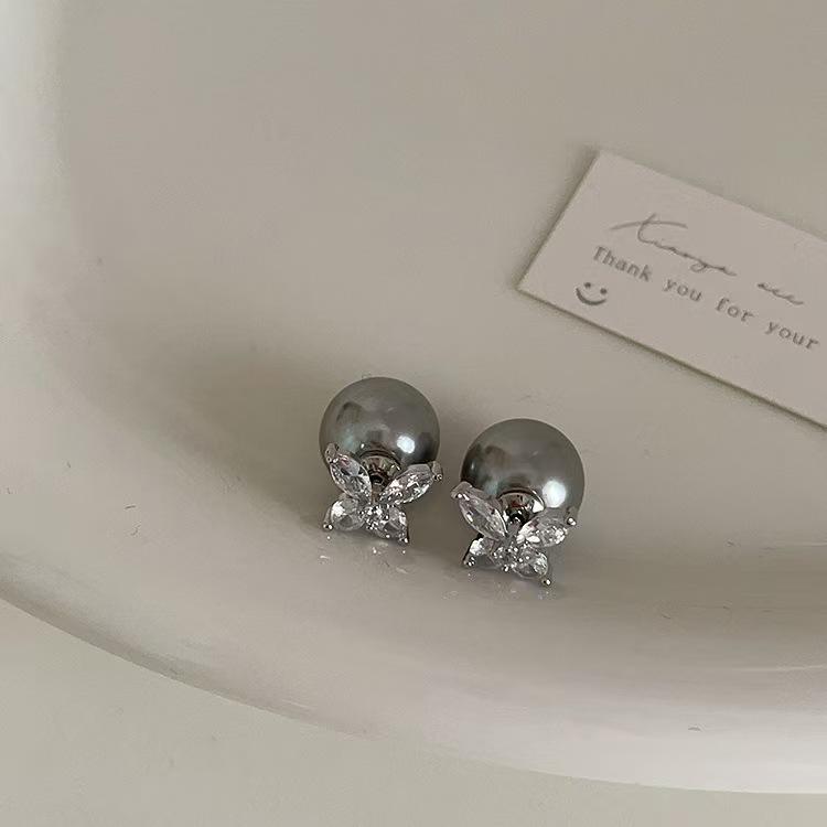 Elegant Imitation Pearl and Diamond-Studded Earrings for Women