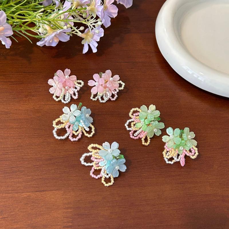 Sweet Fresh Floral Beaded Stud Earrings For Women Daily Vacation Wear