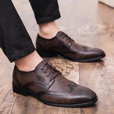 British Style Fashion Dress Shoes Men Flat Shoes Retro Pointed Toe Lace -Up Oxford Shoes Mens Shoes Brogue Carved Nightclub Shoes