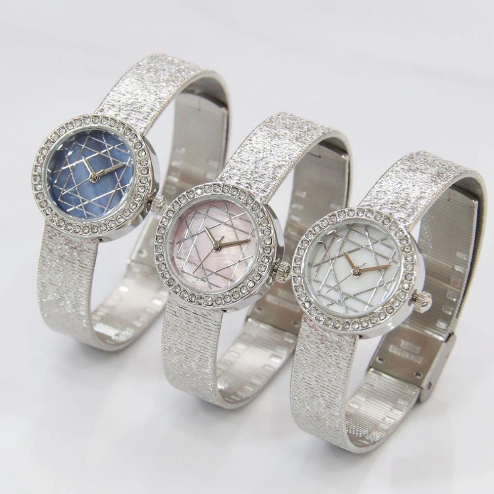 Round Quartz Watch For Women Rhinestone Bezel Geometric Line Dial Textured Mesh Strap Elegant Daily Waterproof Wristwatch