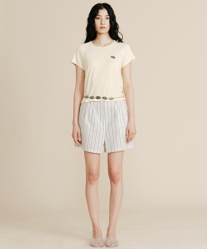 Plack Woman Striped Tuck Detail Shorts White