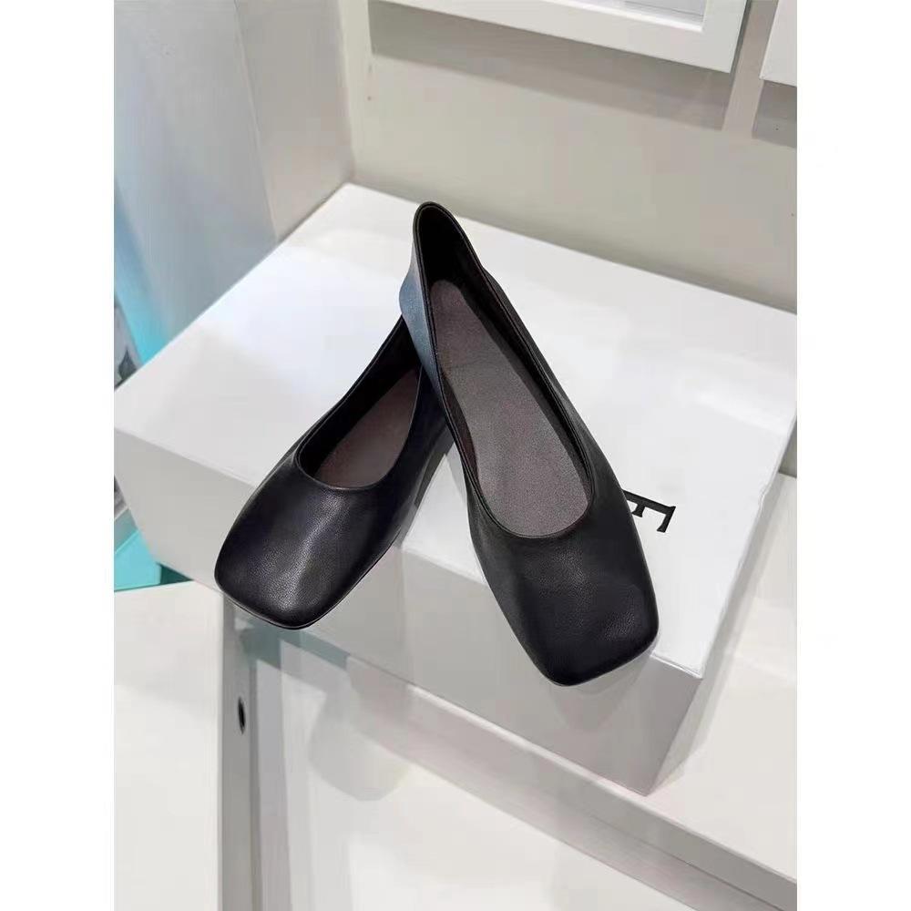 

Sheepskin version of grape mother, the same leather shoes, French square head, shallow mouth, flat sole single shoes, women s commuter grandma shoes, 40