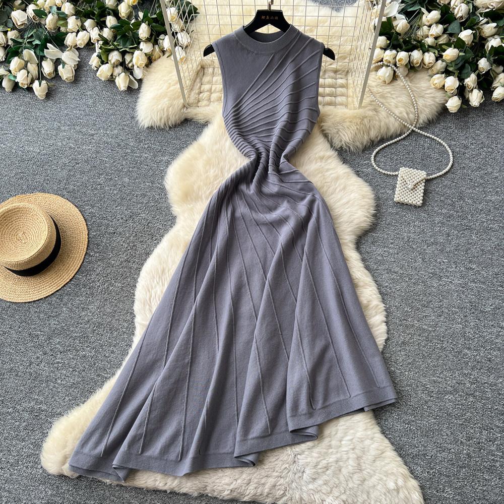 French light luxury sleeveless knitted irregular dress women's summer retro A-shaped skirt, thin temperament commuter dress