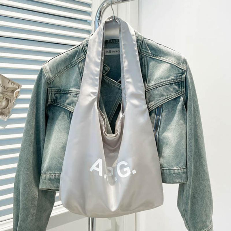 

Дофаминовый нишевый дизайнерский холщовый мешок с буквенным принтом, женская повседневная сумка на плечо большой вместимости, ручная сумка, портативная серебряный