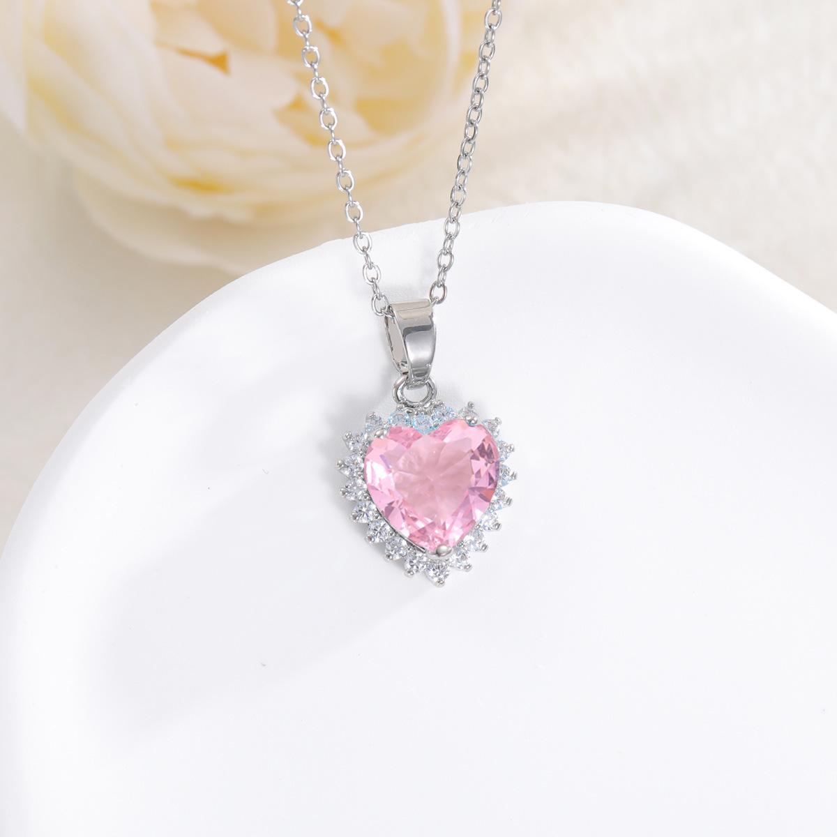 Модный роскошный набор колье и серег с бриллиантами в форме сердца Pendant Only розовый