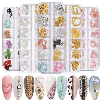 1 kutu Nail Art Dekorasyon Rhinestone Havyar Boncuk Metal Zincir Metal Damızlık Takı Manikür Aksesuarları