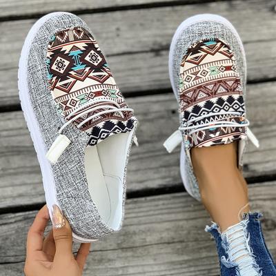 Women Casual Canvas Shoes Breathable Slip On Flat Loafers New Plus Size Walking Comfortable Shoes for Women Zapatos De Mujer