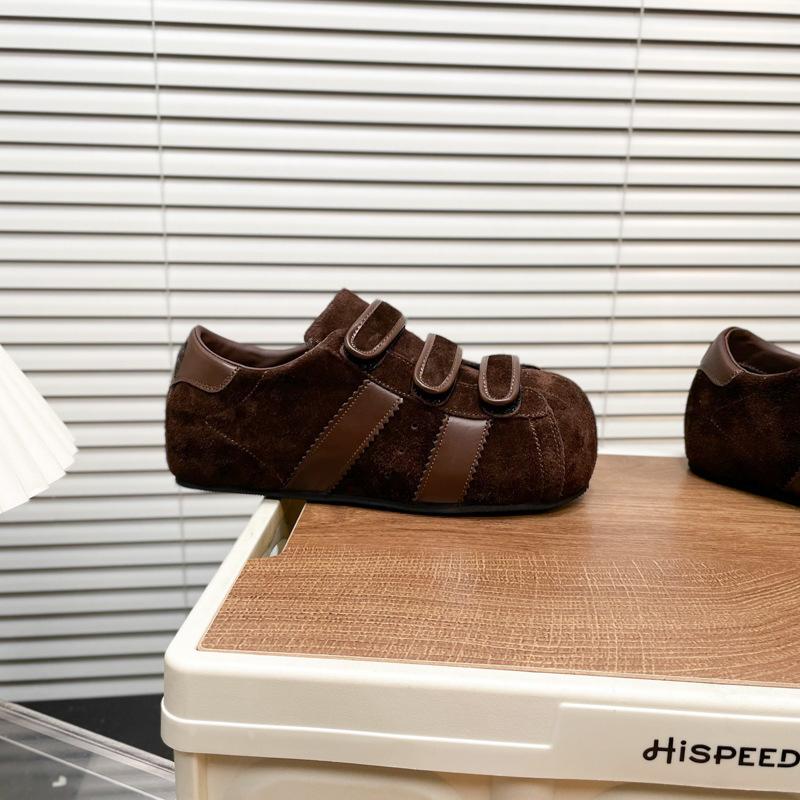 

European women s casual Birkenstock new 2025 sneakers ins tide nubuck leather Velcro is introduced 40