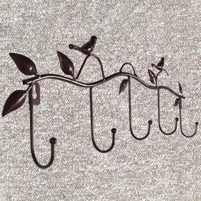Wall-mounted Hanger Hook Space-saving Iron Retro Style Bird Leaf Towel Hanger Household Supplies