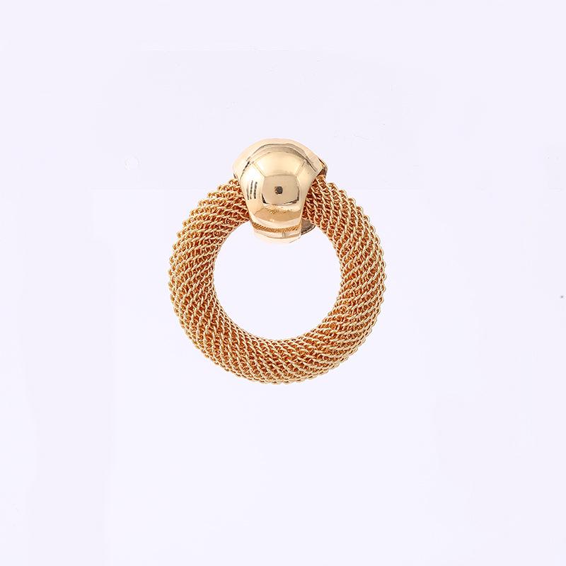 European-American Geometric Twist Circle Earrings – Stylish, Multi-layered, and Versatile