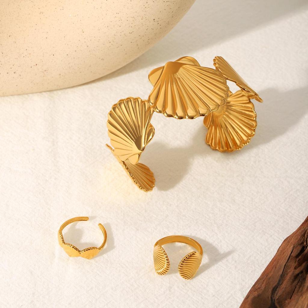 18K Gold Plated Ocean Style Shell & Titanium Steel Women's Bracelet - Non-Fading
