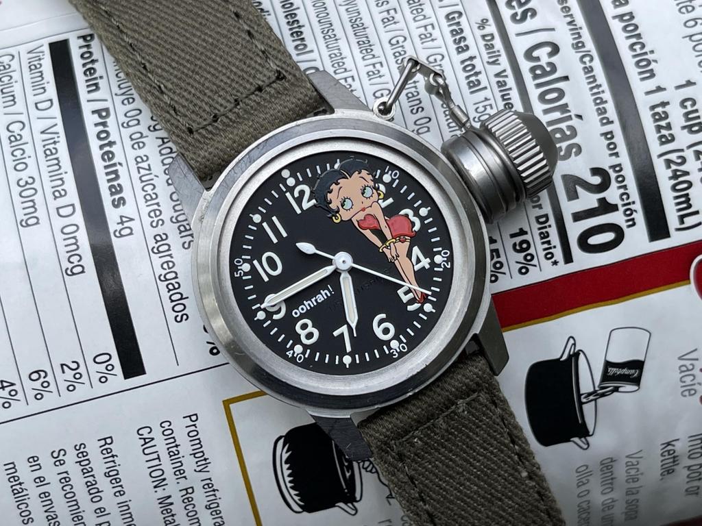 Military Watch Buships Betty Boop Green Cloth Strap [M.R.M.W.] Men's