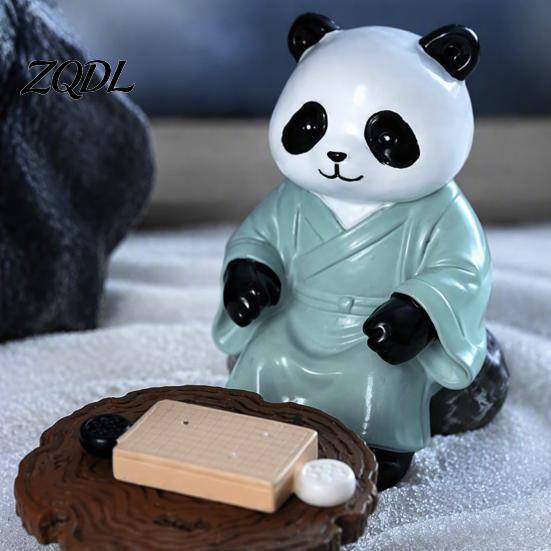 Cadeau Unique pour les Amateurs de Culture du Thé Figurine Panda Jouant au Go, Résine Robe Zen Objet de Collection de Table Art Ornement de Salon, Statue Mignonne