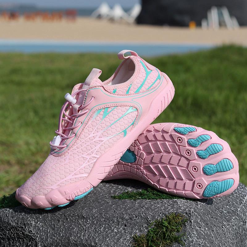 

Newcouplesoutdoorwatershoesmenand womenfishingbeachswimming shoes speed interferencewatershoesbreathable five fingershoes 46