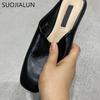 Mode SUOJIALUN Sommer Flacher Absatz Damen Slipper Mode Damen Lässig Runde Zehenpartie Slip-On Pantoletten Schuhe Outdoor Weiches Leder Sandalen Slides