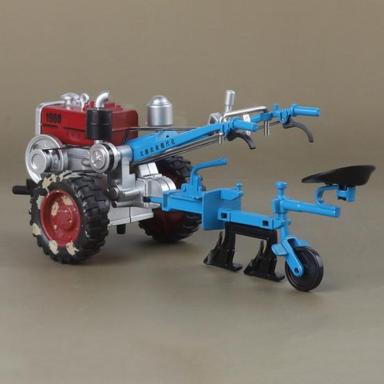 Model Mini Tractor Agricol Retro cu Lumină Sunet Articulații Mobile Vehicul Agricol de Bilonat cu Manivelă Manuală Jucărie Figurine Decor