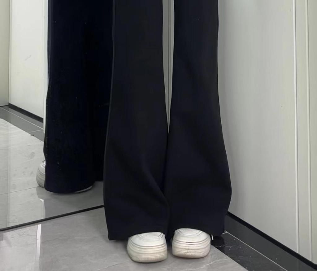 2024 Women's Plus Size High-Waist Fleece-Lined Flare Jeans: Winter Style