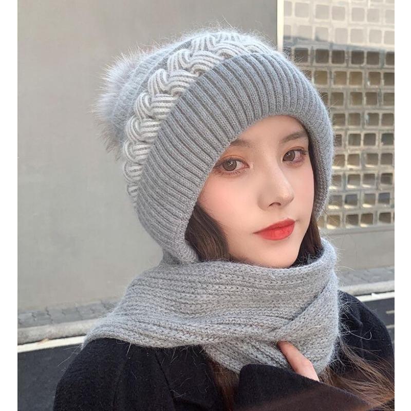 Autumn and Winter Squirrel Velvet Warm Women's Wool Hat Versatile Snow Hat Cold Winter Hat Scarf Integrated Knitted Hat