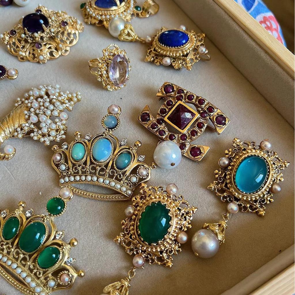 Needle Diamond Earrings Retro Light Luxury High-end Stud Earrings Niche Retro Earrings Women