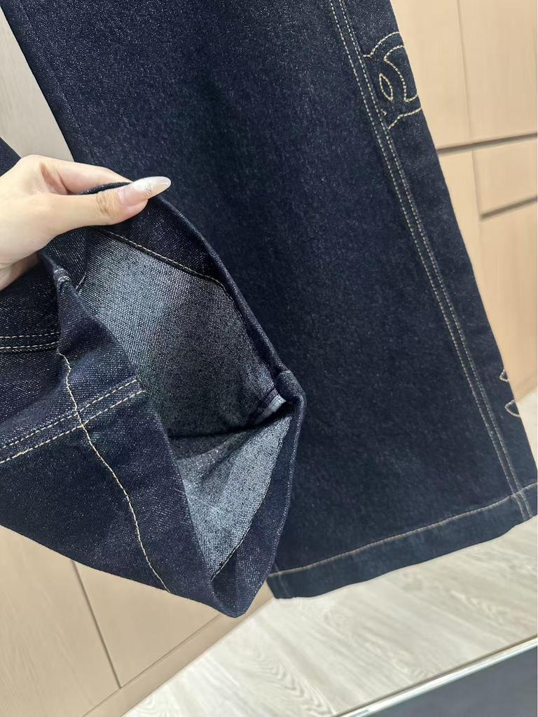 Women's Dark Blue Patchwork Embroidered Wide-Leg Jeans - Versatile, Slimming, Temperament Style.