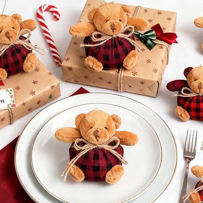 2 Adet Mini Ekose Ayı Süsleri Noel Ağacı Asılı Dekor Sevimli Ayı Anahtarlık Şenlikli Noel Çorabı Dolgusu Hediyeleri