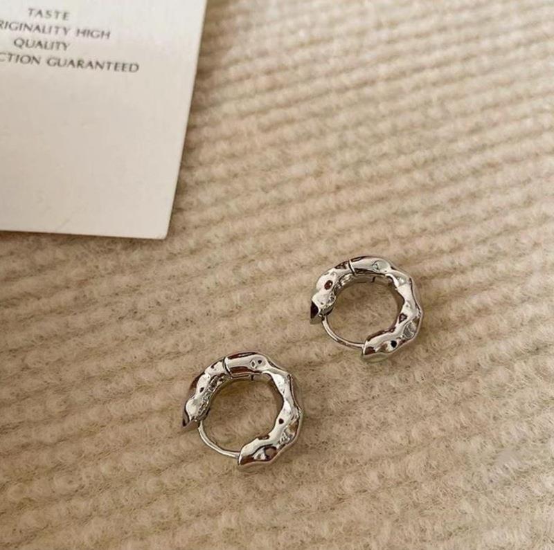 Trendy European American Style Round Metal Stud Earrings for Women - Versatile and Fashionable