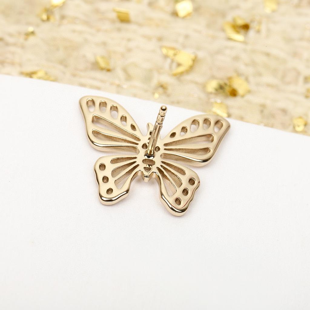 2024 New Hot Brand Vintage Earrings for Women Luxury Jewelry Pearl Butterfly Designer Eardrop Fashion Lady Party Stud Earrings