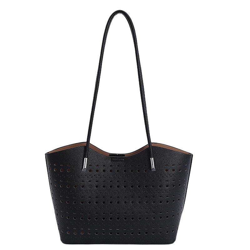 

Large-capacity tote bag, simple leisure travel bag, women s 2025 summer new hollow holiday beach foreign air bag чёрный