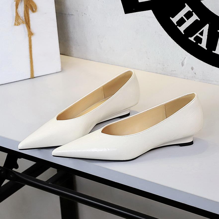 European American banquet women's shoes pointed commuter casual shallow mouth versatile flat-bottomed tapered heel shoes