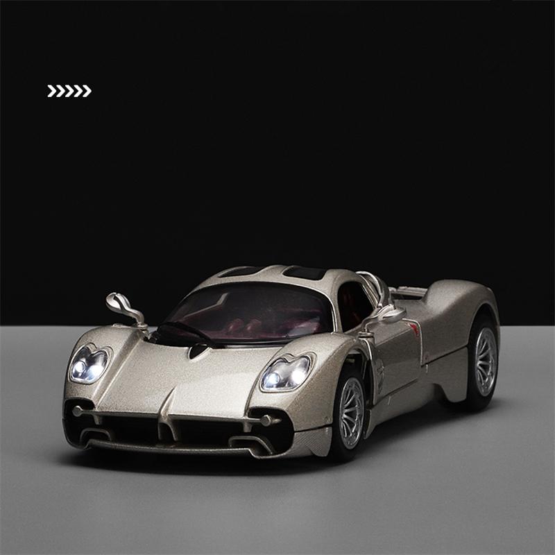 1/32 Pagani Utopia Alloy Sports Car Model Diecasts Metal Racing Car Vehicles Model Simulation Sound and Light Childrens Toy Gift
