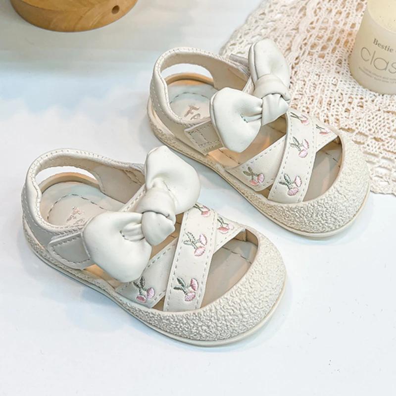 Fashion Kid Shoe Girl Soft Soles Casual Shoe Fashionable Princess Shoes New Antiskid Beach Shoes Bow Shaped Girl Sandals Sandálias