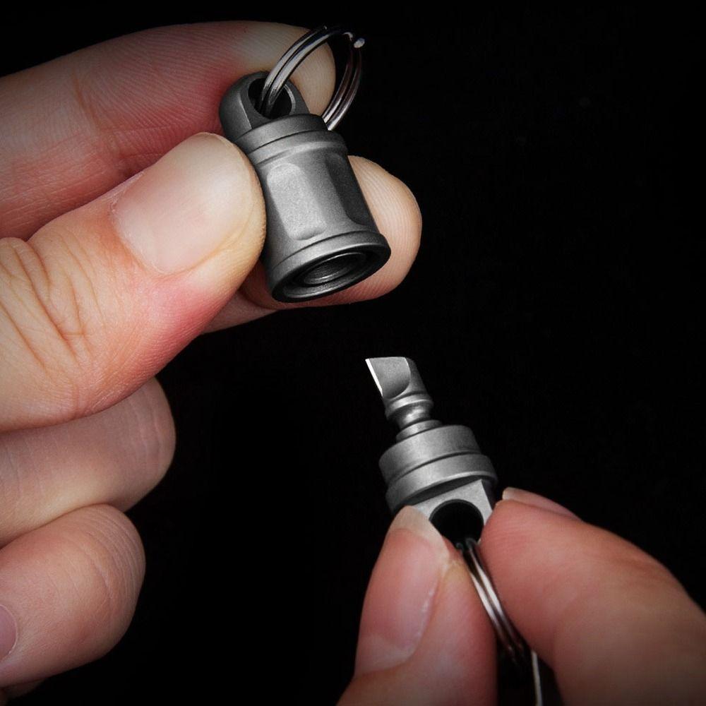 Portable Titanium Alloy Keychain 360° Rotatable Keyring New Car Key Ring  Outdoor Small Tool