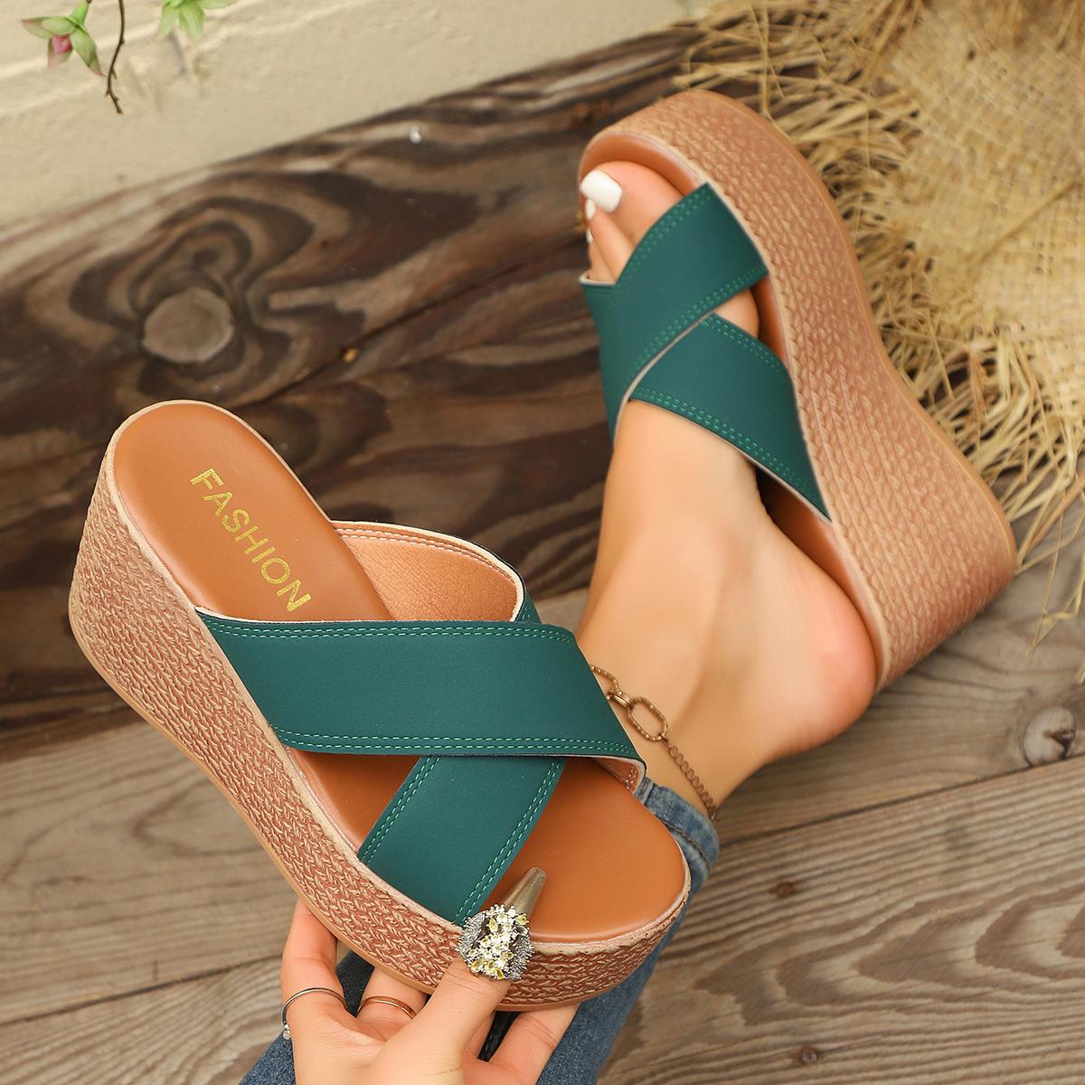 

Модные сандалии на танкетке с перекрестными ремешками, женские летние уличные сандалии на толстой платформе, женские нескользящие пляжные туфли с толстой подошвой, большие размеры 43