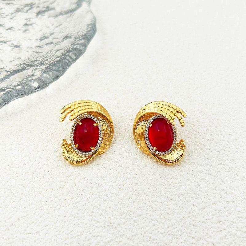 Retro Court Style Temperament High-End Earrings Stud Earrings Women красный