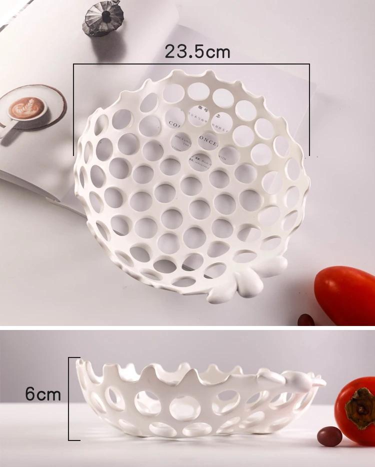 Hollowed Out Fruits Bowl Snacks and Nuts Storage Tray Fruits Drain Bowl Home Kitchen Dessert Cutlery Minimalism Round Plates