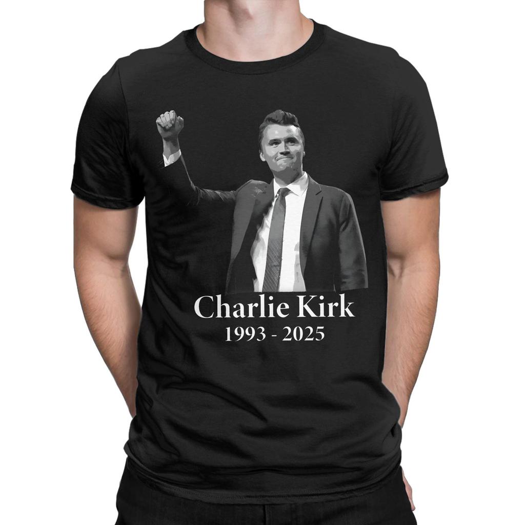 Man T Shirt REST IN PEACE Charlie Kirk 1993-2025 T Shirts Novelty Beach Tee Shirt Y2K Casual Casual Pure Cotton Tops Plus Size