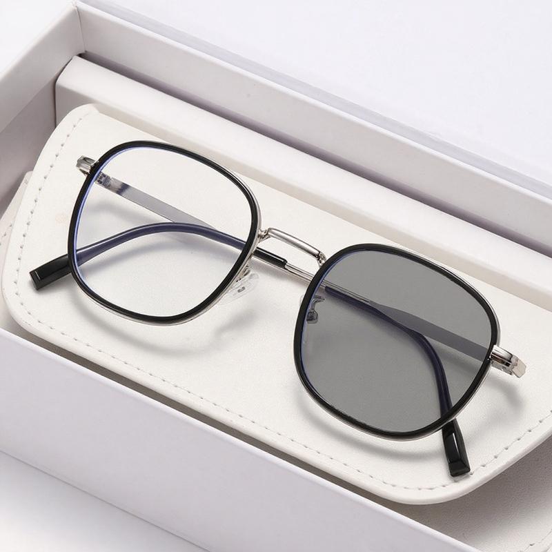 Simple And Stylish Large Frame Photochromic Myopia Glasses Retro Round Frame High-Definition Anti Blue Light Glasses Unisex