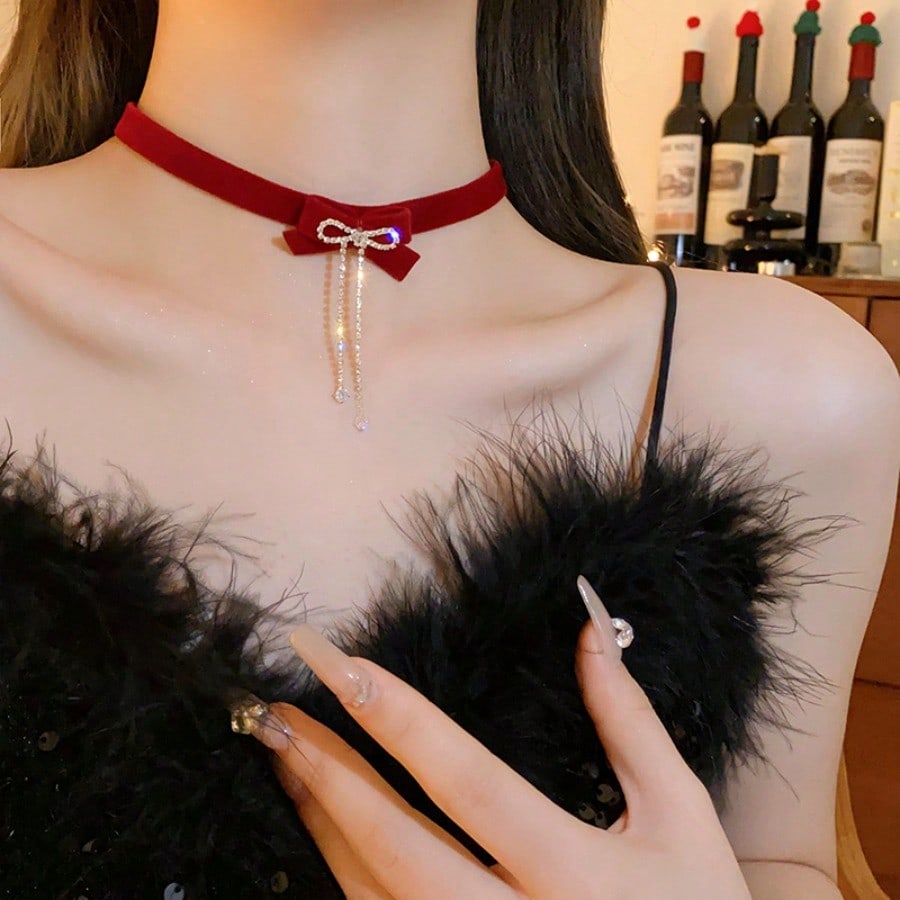 

1Pc Red Velvet Bow Choker Necklace, Rhinestone Tassel Elegant Jewelry For Women Daily Wear United States