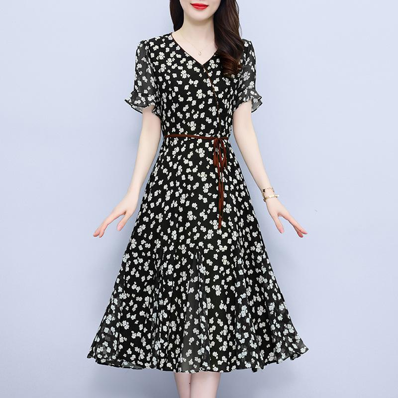 Západní styl květinový výstřih do V 2024 Nové letní temperamentní ženy Pokrývají maso a tenké módní šifonové šaty Ženy