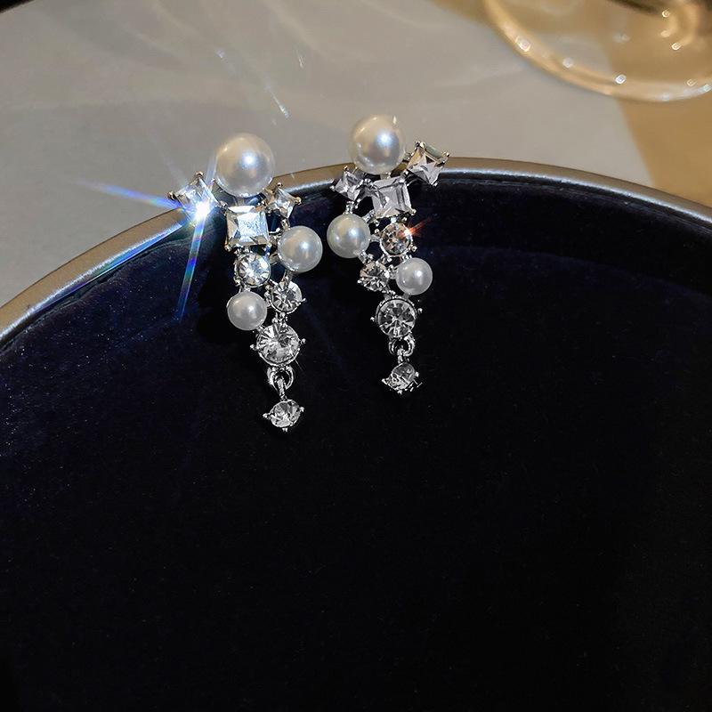 Silver Needle Diamond-Set Pearl Geometric Tassel Dangle Earrings - High-End European & American Style for Women.