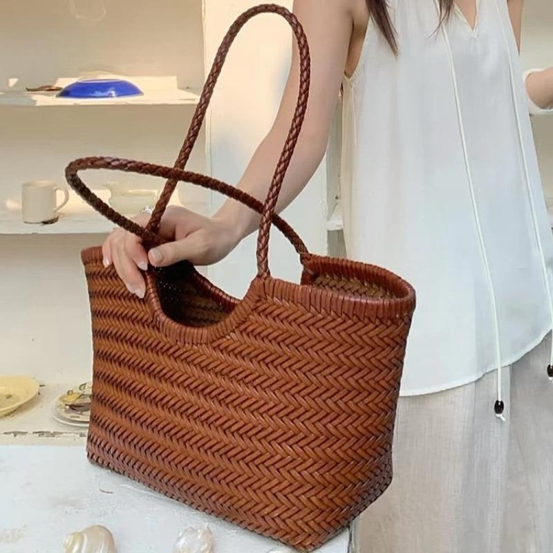 Drgon importiertes Rindsleder handgewebte Gemüsekorb Tasche Vintage Resort Stil Tragetasche Leder Damen Tasche