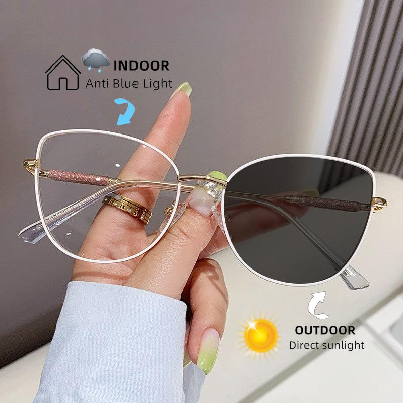 Latest Stylish Design Cat Eye Photochromism Prescription Reading Glasses Women Anti Blue Light Frame Clear Hyperopia Eyewear
