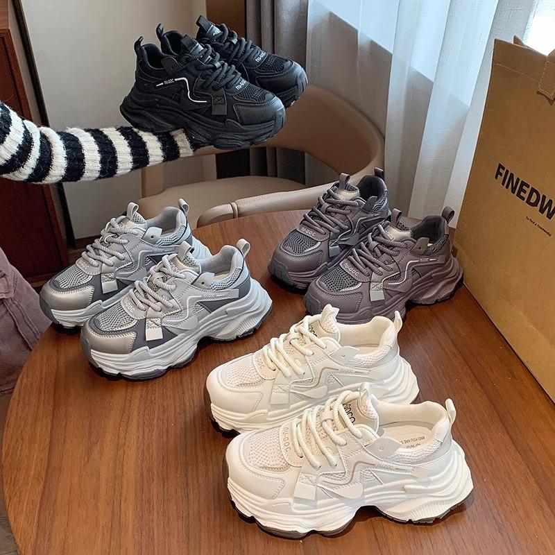 Thick-soled dad shoes for women 2025 autumn new retro heightening mesh fried street explosion casual foot small sports shoes