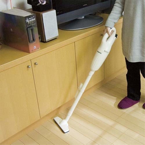 Makita Cordless Vacuum Cleaner (rechargeable Cleaner) CL100DW